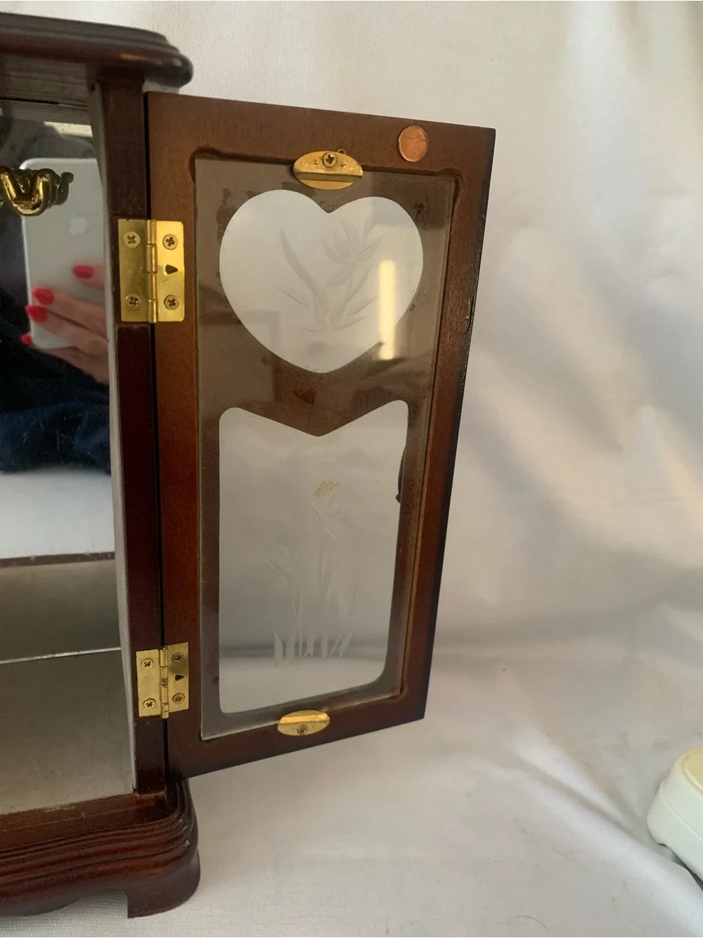 Vintage Mahogany Jewelry Box Rotating Necklace Holder 4 Heart Drawers Mirror
